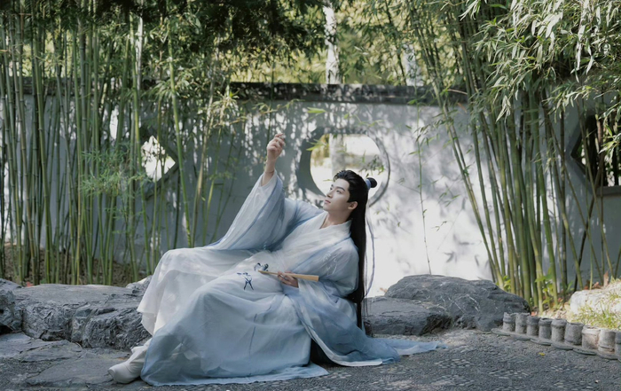 王星越最新古风大片,温润如玉的翩翩公子!