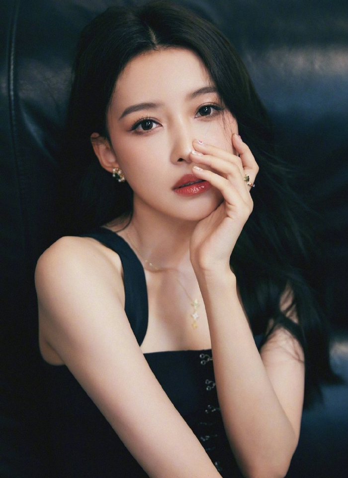 第一个,女明星孙怡独立大女主人设不在