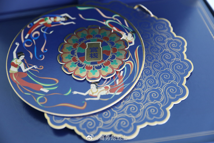 这个端午，谢谢官栈，送来了鲜炖花胶和海参……