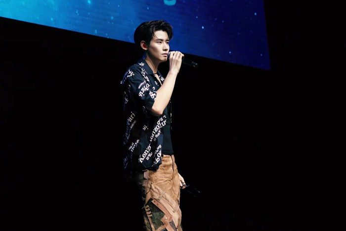 任豪@任豪_evol 的舞台粉有福啦,他带着生日舞台杀回来了!