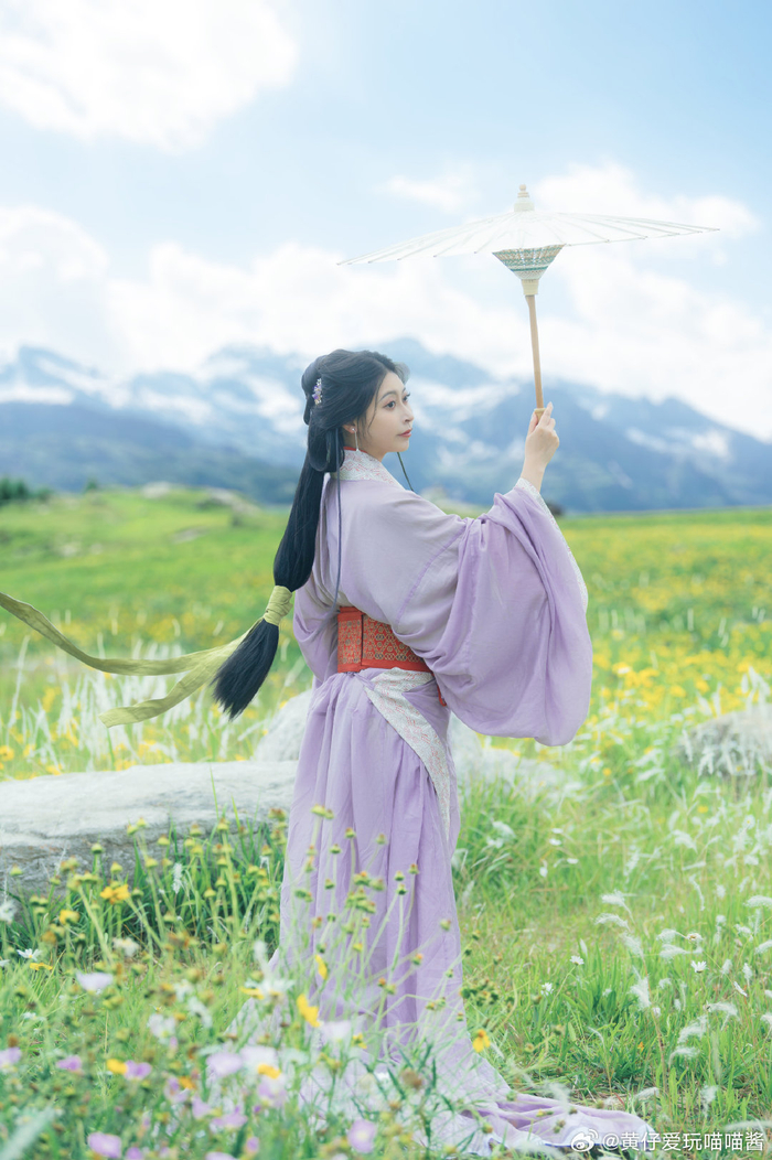 出境:@靠谱的cc酱_ 妆造