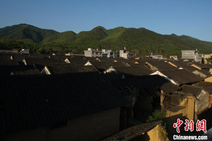 广西贺州百年古村落用好文化密码吸引各地游客