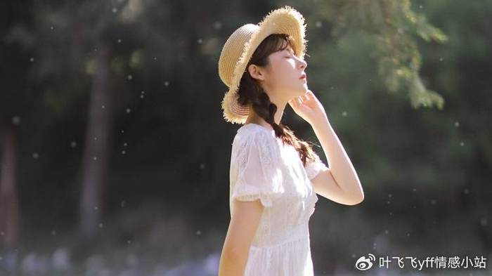 其实,肢体接触,是和女人升级关系非常重要的一环.