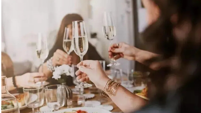 原创|别人喊你参加酒局，你不愿参加，千万别说“我有事”