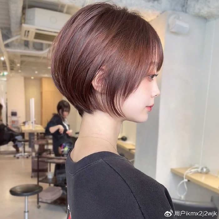 最具人气的女士短发:蓬松瘦脸,层次感满满,剪完显小10岁|层次感|短发