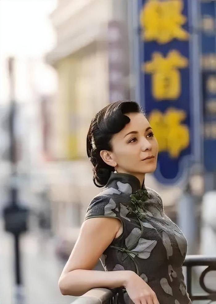 “雪姨”王琳,两次嫁富商都离婚收场,如今54岁单身的她风韵犹存__财经头条__新浪财经