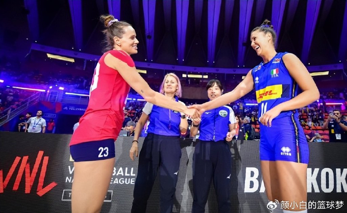 意大利女排3-0美国入半决赛:获9.01分稳世界第二 四强已确定三席