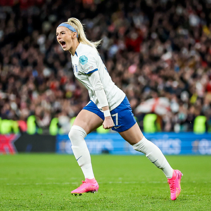 克洛伊凯莉2022欧洲杯决赛加时赛绝杀