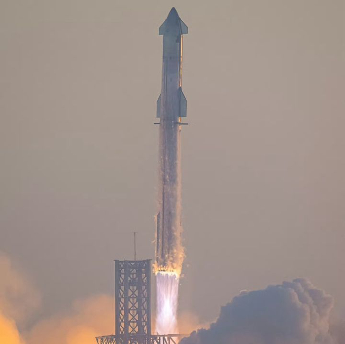 马斯克星舰二次试飞完成一二级火箭成功分离后均自爆怎么回事