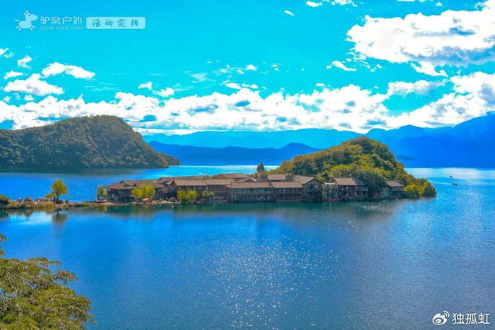 醉美泸沽湖就藏在冬日里水天一色海鸥翱翔如此美景