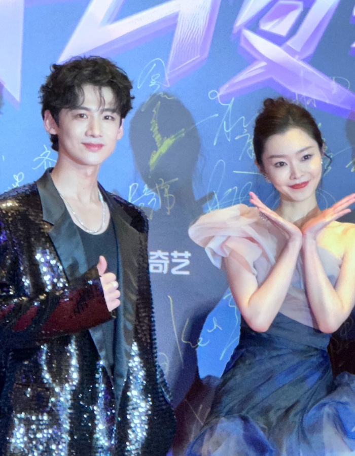 谁懂白敬亭和宋轶红毯合体走这波应该是完胜了吧