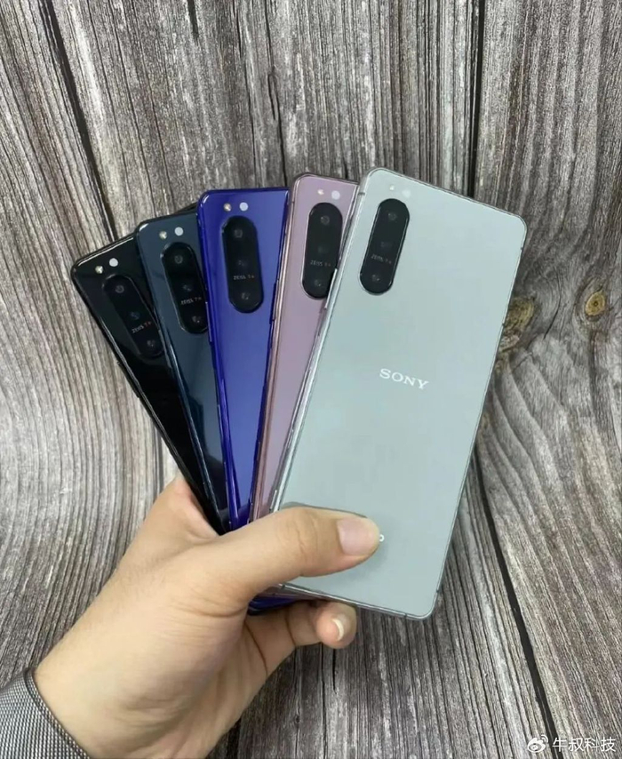 索尼xperia 5 ii:压根不想卖我们?当初5999,如今五百没人要
