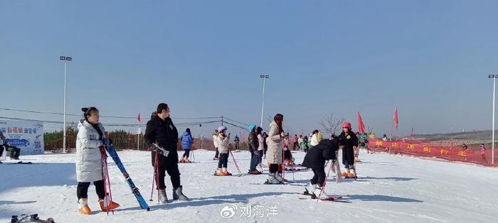 樂享冬趣來白鹿原影視城高坡雲頂滑雪場共赴冰雪之約