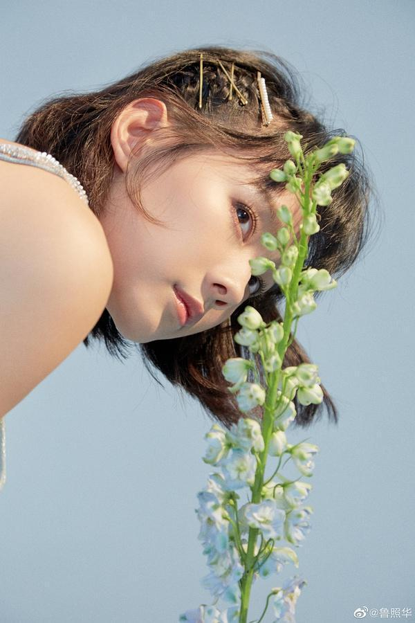 已播影视作品有:电影《闪光少女》贝贝酱 《满满喜欢你》顾小满(2019