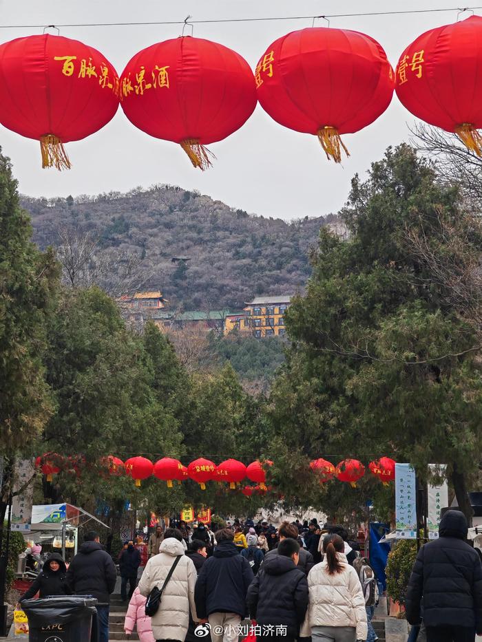 千佛山庙会图片