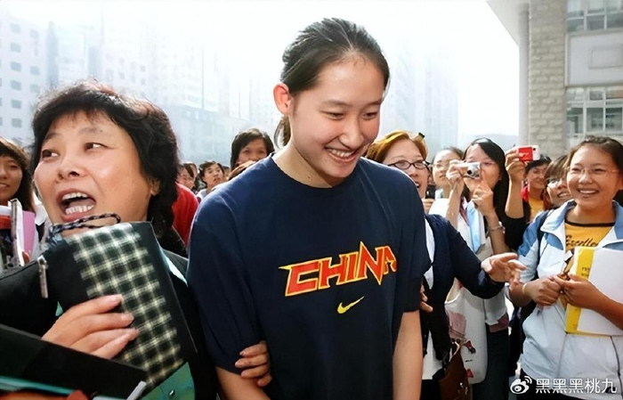 奥运冠军刘子歌：27岁嫁给50岁教练，父母缺席婚礼，如今移居澳洲|运动员|蝶泳|北京奥运会|游泳|金炜_新浪新闻