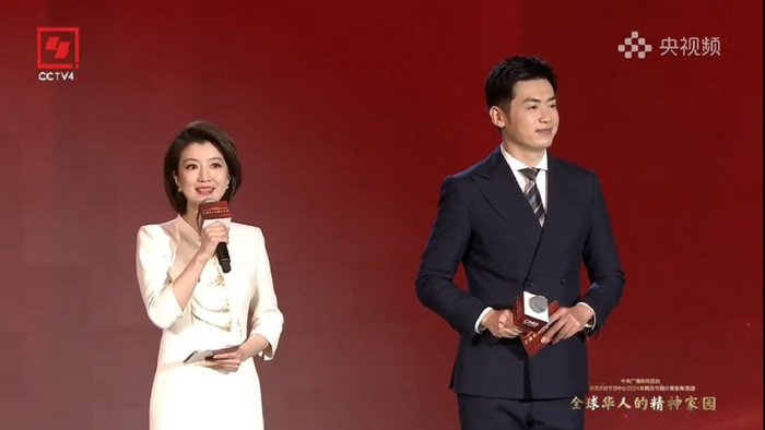 田靖华崔爽被重用接棒鲁健王端端主持央视大活动让人眼前一亮