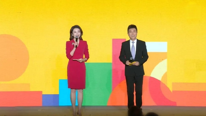 主持人大赛铜奖白影,气场颜值能力都有,央视二套为什么不重用?