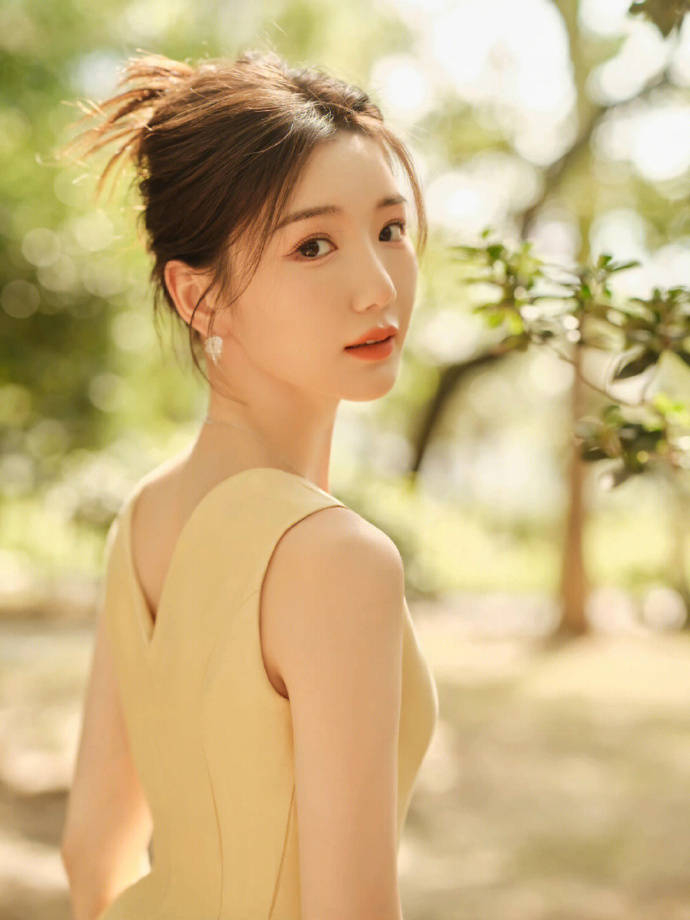 毛晓彤 照片合集|毛晓彤_新浪新闻