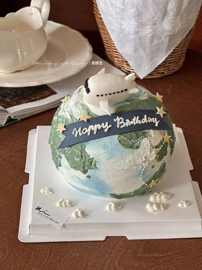 今年的生日蛋糕有模版啦__财经头条