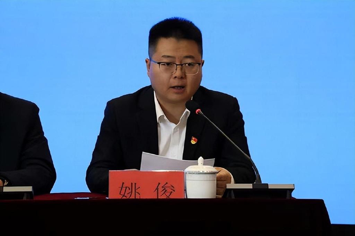 长安区卫健局副局长姚俊就学校卫生疾病防控,饮用水安全等工作作安排