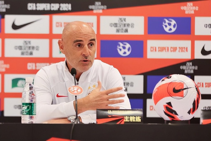 上港把外援编制用满再加拿证蒋光太依然干不过隔壁上海申花