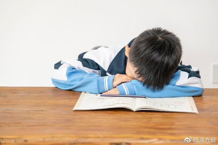 午睡会影响寿命?医生提醒:人过中年,牢记午睡“三不要”