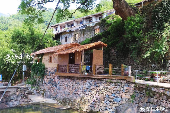 浙江宁波这个历史文化名村藏于山岙,有一峰一溪和