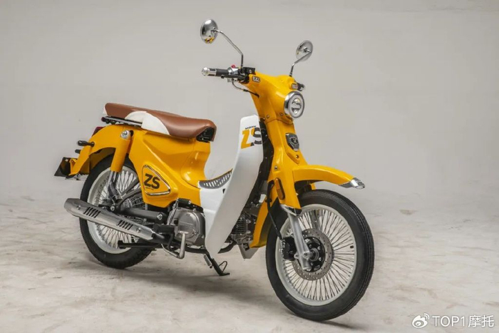 超高人气复古弯梁摩托车,宗申yami系列的新车型yami plus今天正式上市