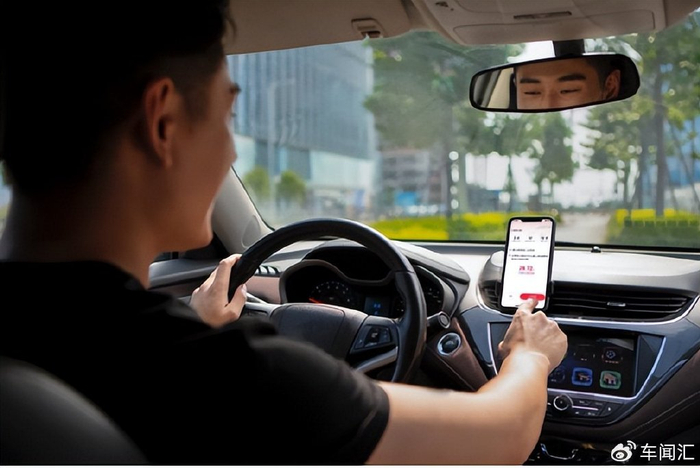 小拉出行坚持打造品质合规网约车 助用户暖心出行