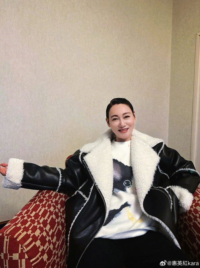 为红姐惠英红kara今日首映的新电影灿烂的她支持打call