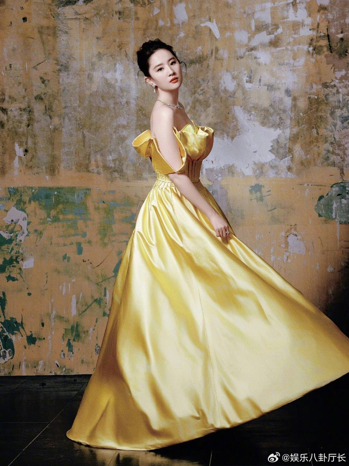 刘亦菲今日玫瑰的故事宣传look!