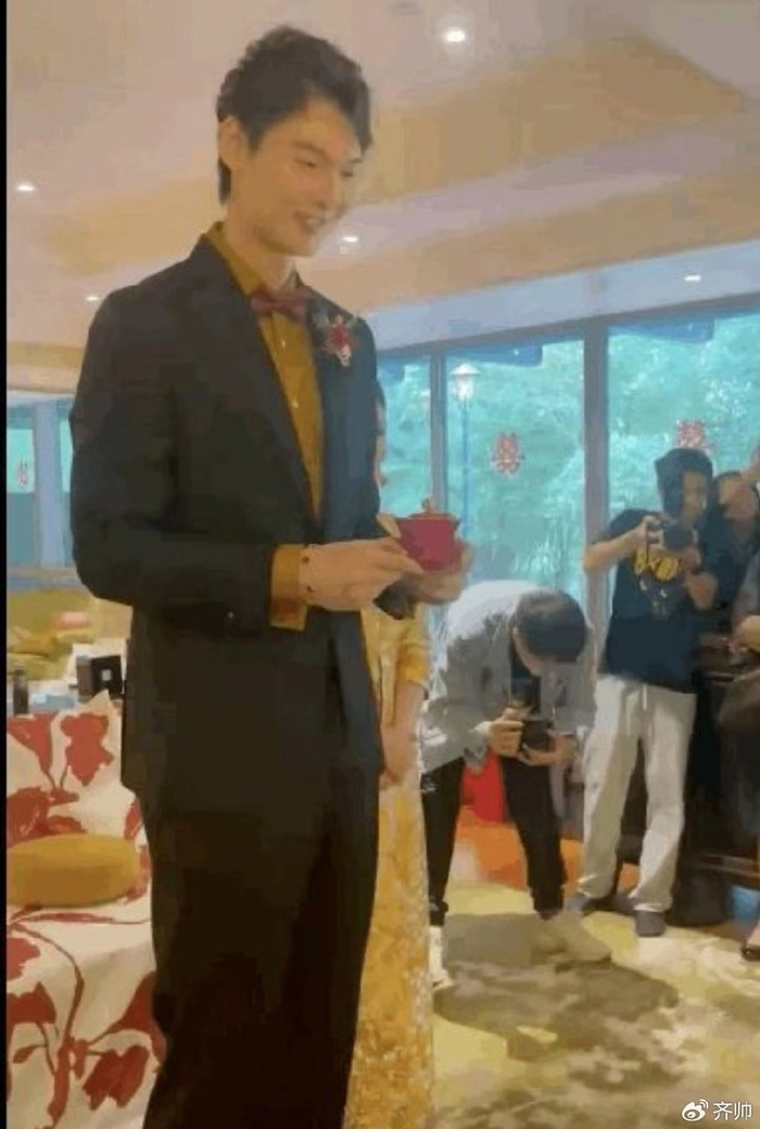 作为一个福建人,王哲林长时间都是福建男篮最仰赖的一个环节,战术制定