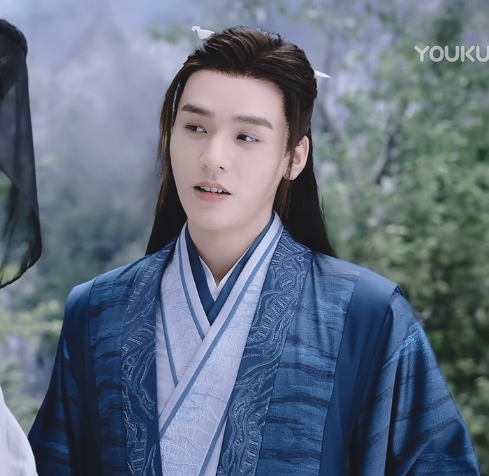 龚俊｜温客行红的、粉的、绿的、紫的、蓝的……|龚俊|孔雀|衣橱