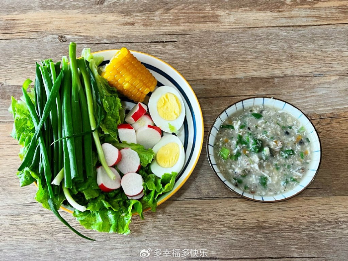 节后清肠早餐计划:用绿色食材打造营养均衡,美味满分的减脂早餐