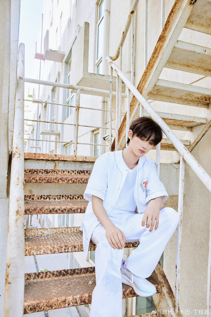 丁程鑫分享造船趣事9615哈哈哈哈哈没事的小丁,有趣就行了