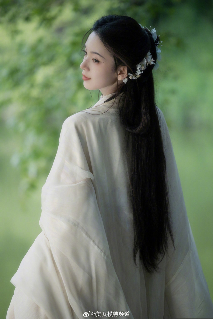 陈瑶古风素衣唯美动人