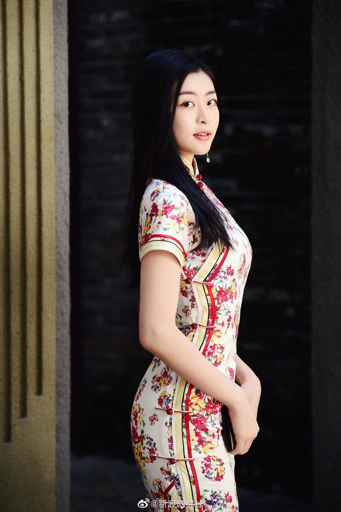 训练生旗袍造型,风情万种,韵味十足