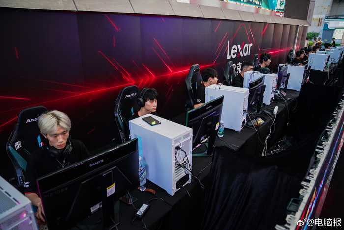 雷克沙高校电竞挑战赛正在广州大学进行中