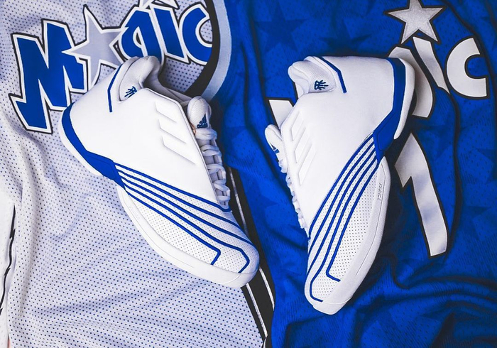 阿迪达斯的tmac2白色宝蓝以前的魔术麦迪是真的强