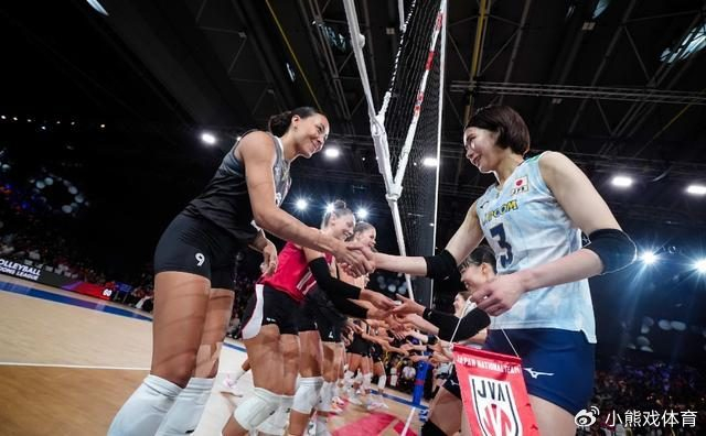 日本女排2-3爆冷,被扣大分!中国女排利好,加拿大奥运希望大增