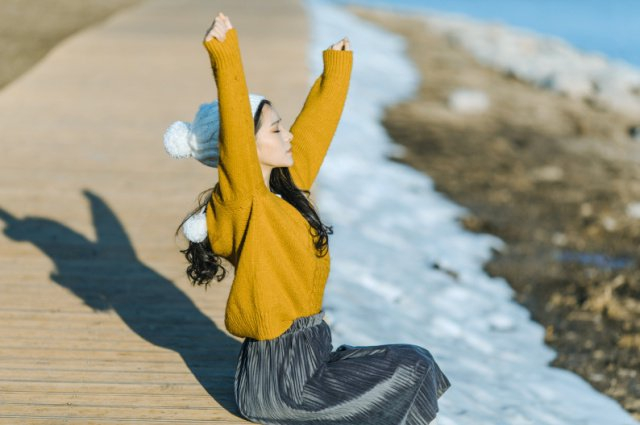 20个旅行拍照姿势让你每次外出旅行都能拍出好看自然的照片