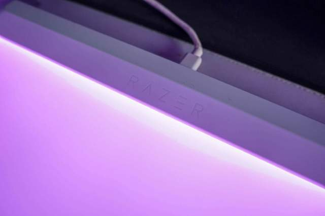 雷蛇烈焰神虫v2专业版:电竞玩家的新宠,899元的光污染神器!