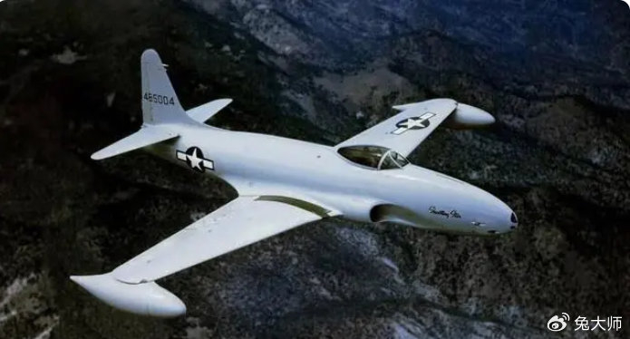 80年前 美国第一款大型喷气战斗机xp-80首飞 t-33