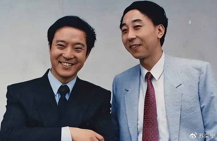 从相声奇才到“阶下囚”,当红时抛下冯巩移居海外,刘伟现状如何__财经头条__新浪财经