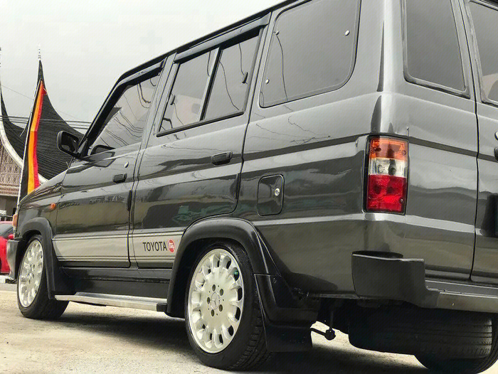 丰田瑞狮zace如果早些年去过某小岛旅游的朋友