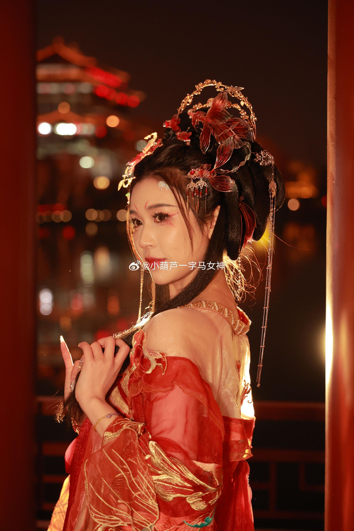 锦鲤妆➕战国袍 爱惨了