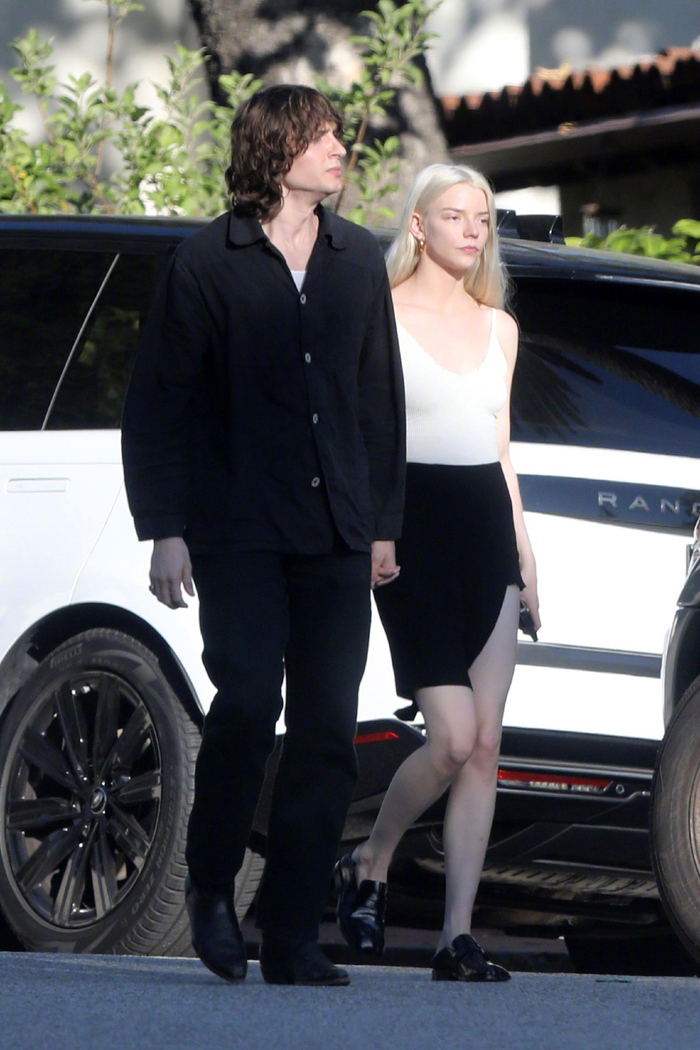 安雅anyataylorjoy和丈夫malcolmmcrae现身洛杉矶