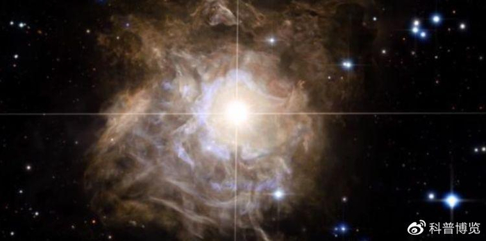 北斗七星内出现超新星,正在持续变亮,但它在2100万年前就爆发了|超新星爆发|星系|恒星|太阳|黑洞_新浪新闻