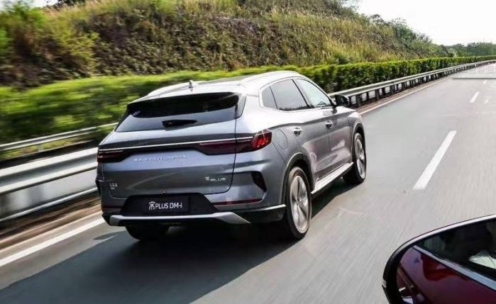 真实车主比亚迪宋plus dmi长途能耗测评:百公里油耗4.5升~5.